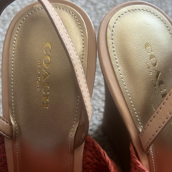 Coach Wedge heels 8.5 - Picture 2 of 4